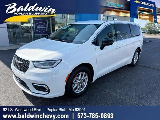 2024 Chrysler Pacifica Touring L for sale in Poplar Bluff, MO