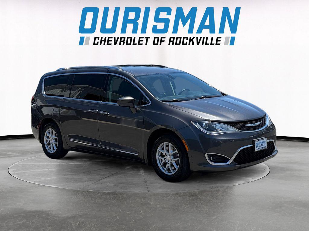 2020 Chrysler Pacifica Touring L's photo