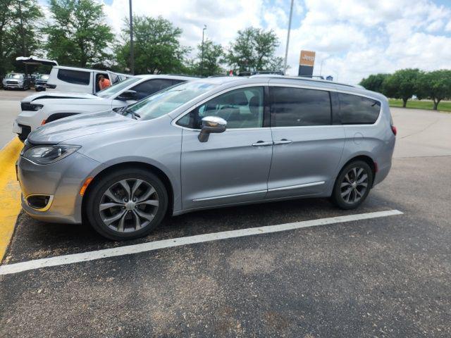 2019 Chrysler Pacifica Limited for sale in Kearney, NE