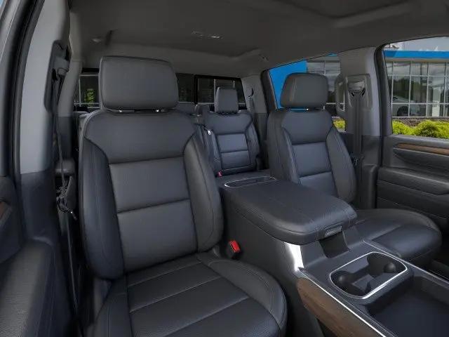 2026 GMC Sierra 2500HD Crew Cab, Standard Bed, SLT, 4WD