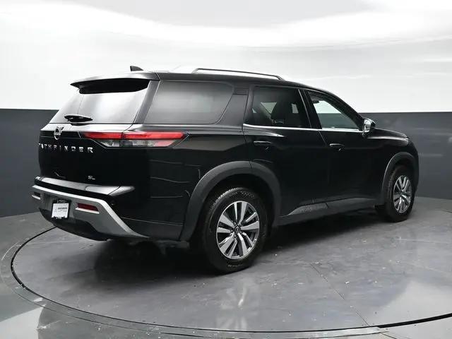 2025 Nissan Pathfinder SL FWD