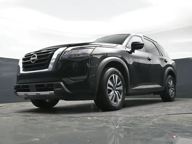 2025 Nissan Pathfinder SL FWD