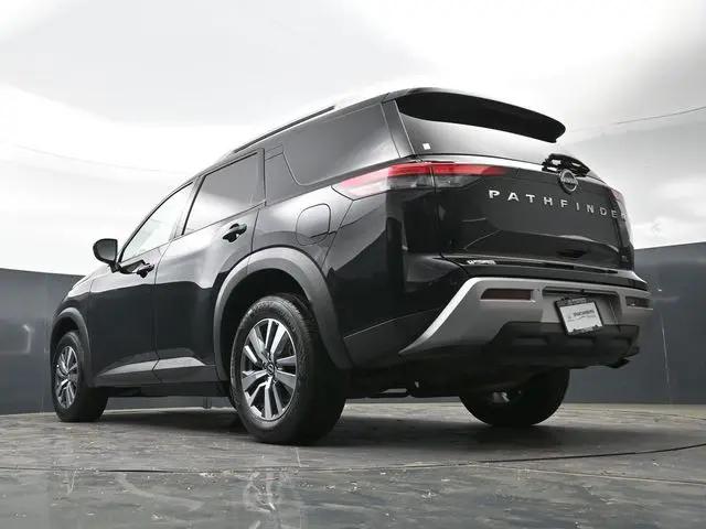 2025 Nissan Pathfinder SL FWD