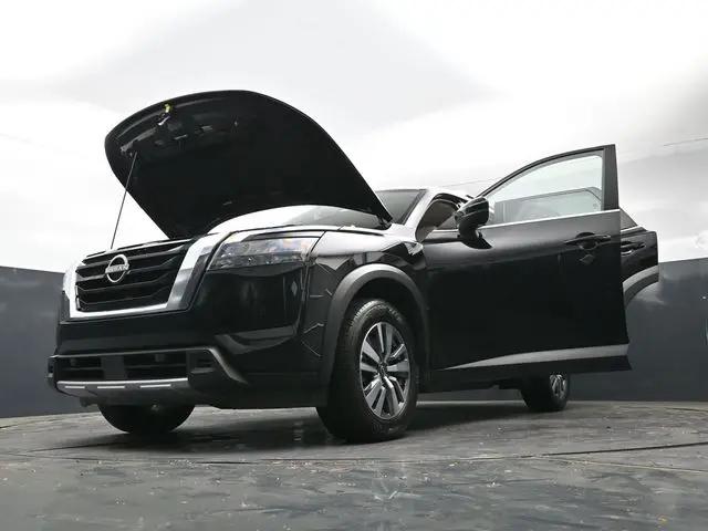 2025 Nissan Pathfinder SL FWD