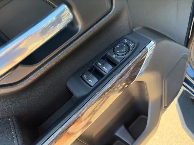 2022 Chevrolet Silverado 1500 4WD Crew Cab Short Bed LT Trail Boss
