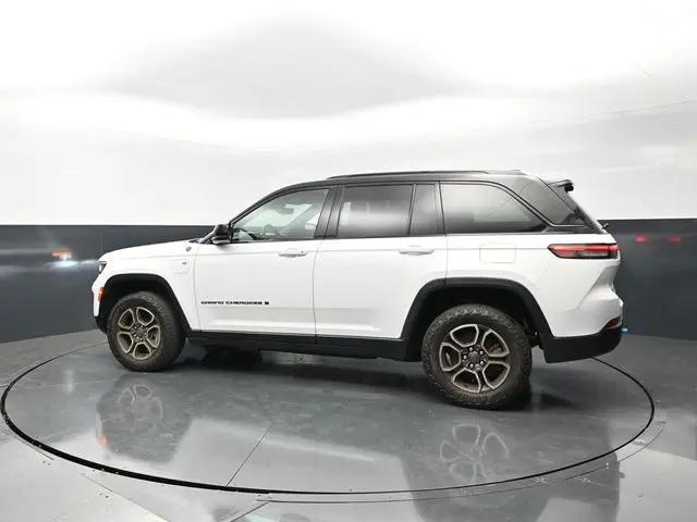 2023 Jeep Grand Cherokee Trailhawk