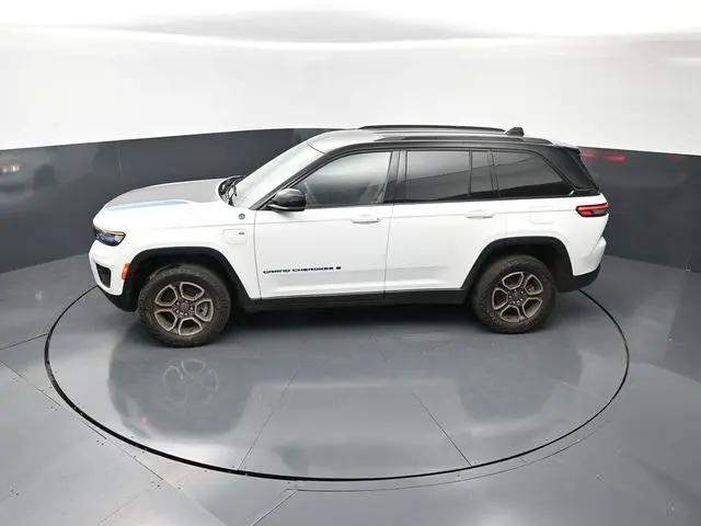 2023 Jeep Grand Cherokee Trailhawk