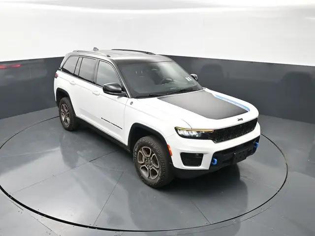 2023 Jeep Grand Cherokee Trailhawk