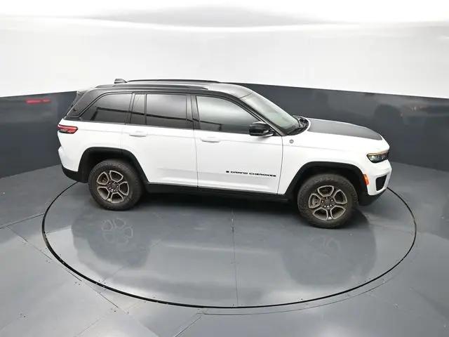 2023 Jeep Grand Cherokee Trailhawk