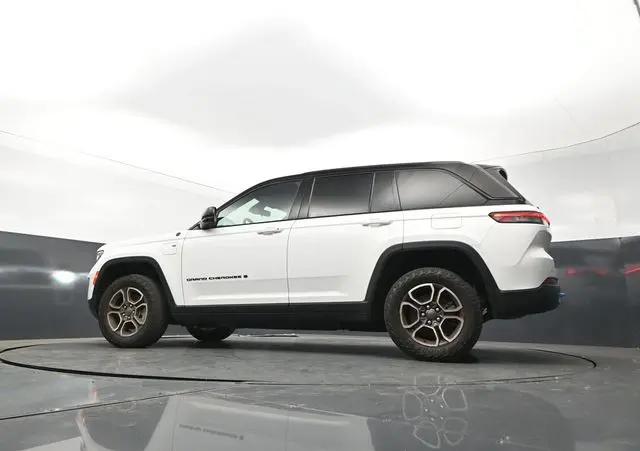 2023 Jeep Grand Cherokee Trailhawk
