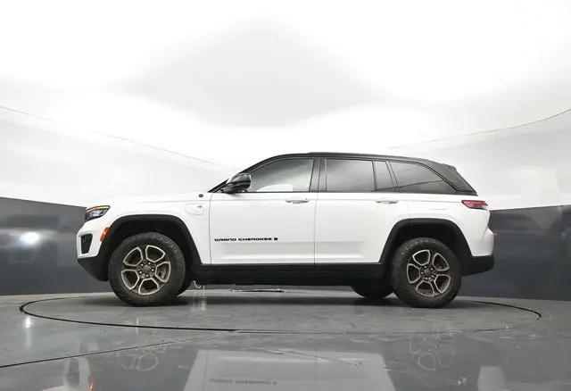 2023 Jeep Grand Cherokee Trailhawk