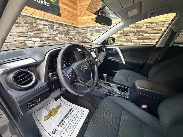 2016 Toyota RAV4 LE