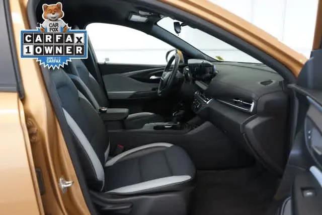 2024 Buick NV Preferred FWD