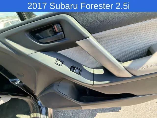 2017 Subaru Forester 2.5i