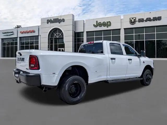 2026 Ram 3500 Tradesman Crew Cab 4x4 8 Box