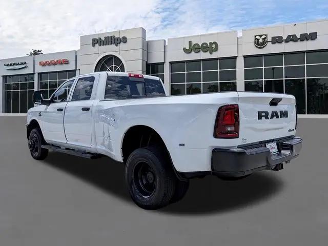 2026 Ram 3500 Tradesman Crew Cab 4x4 8 Box
