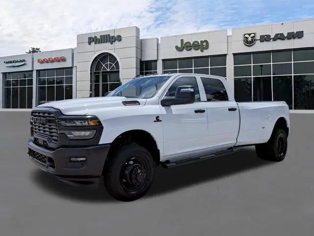 2026 Ram 3500 Tradesman Crew Cab 4x4 8 Box