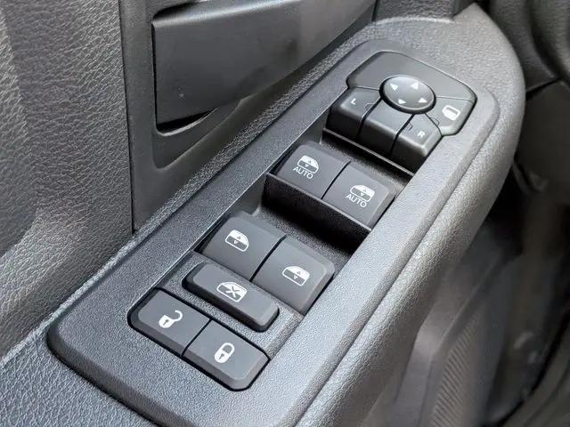 2026 Ram 3500 Tradesman Crew Cab 4x4 8 Box