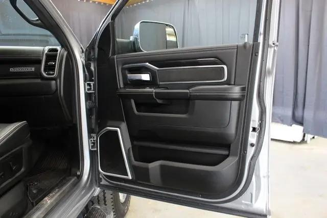 2022 Ram 2500 Laramie Crew Cab 4x4 64 Box