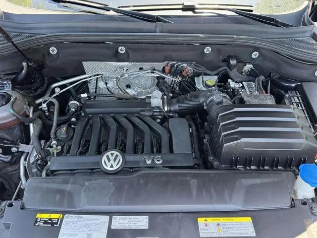 2023 Volkswagen Atlas Cross Sport 3.6L V6 SEL Premium R-Line
