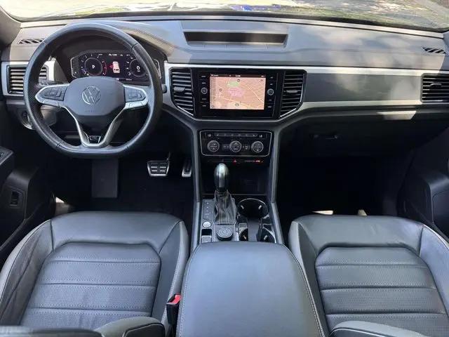 2023 Volkswagen Atlas Cross Sport 3.6L V6 SEL Premium R-Line
