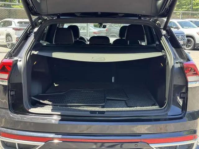 2023 Volkswagen Atlas Cross Sport 3.6L V6 SEL Premium R-Line