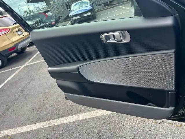 2024 Hyundai IONIQ 6 SE