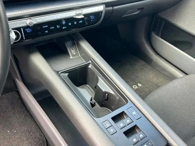 2024 Hyundai IONIQ 6 SE