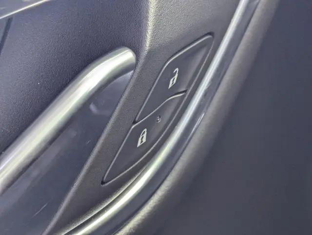 2023 GMC Yukon 4WD AT4