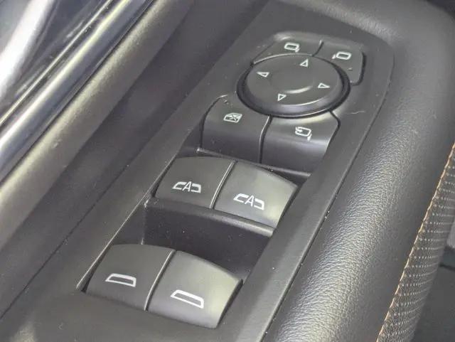 2023 GMC Yukon 4WD AT4
