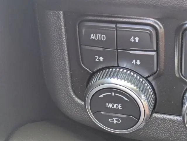 2023 GMC Yukon 4WD AT4