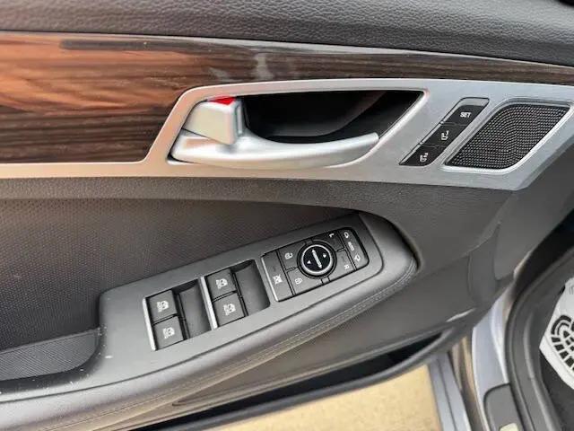 2015 Hyundai Genesis 3.8