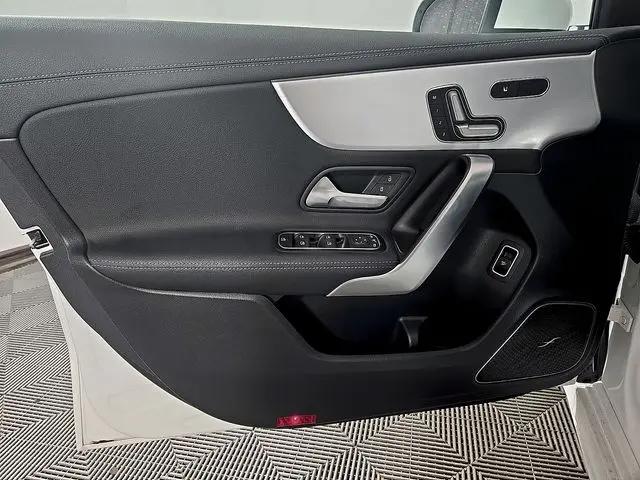 2021 Mercedes-Benz A 220 4MATIC