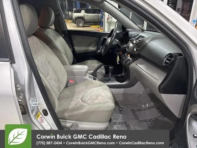 2009 Toyota RAV4 Base