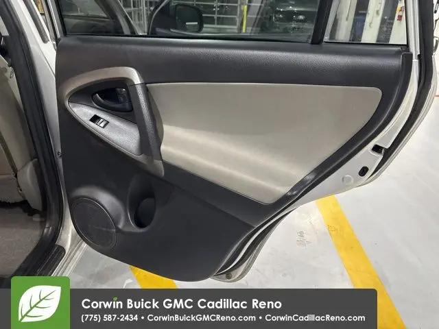 2009 Toyota RAV4 Base