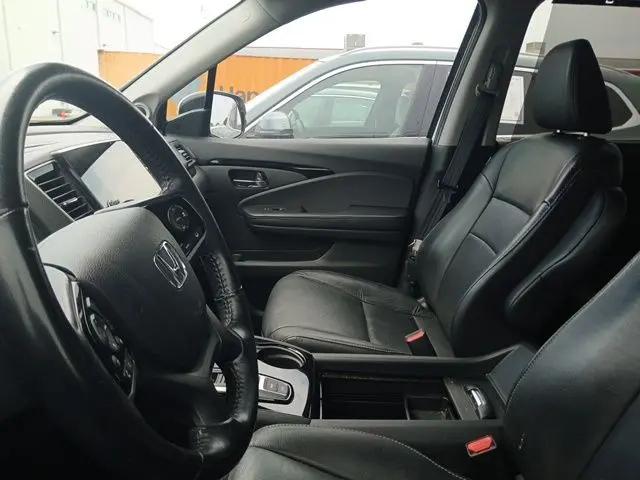 2020 Honda Pilot 2WD Touring 8 Passenger