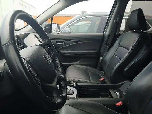 2020 Honda Pilot 2WD Touring 8 Passenger