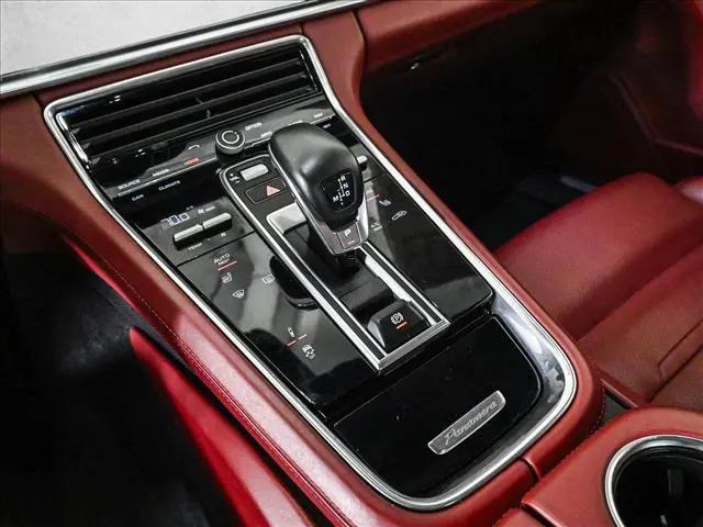 2019 Porsche Panamera 4