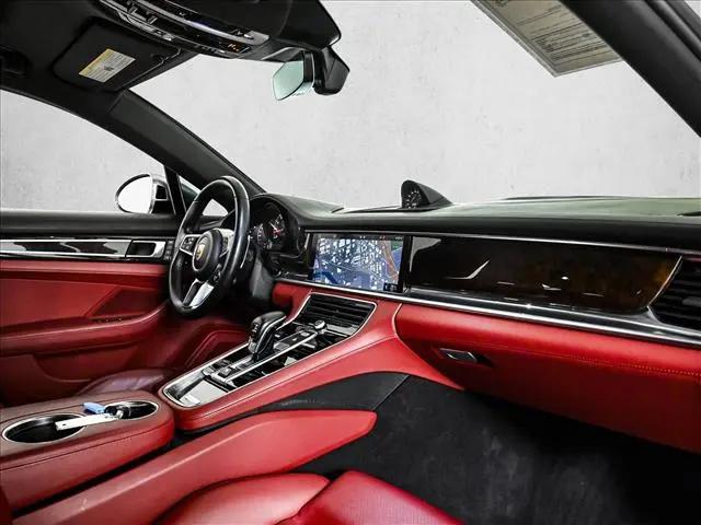 2019 Porsche Panamera 4
