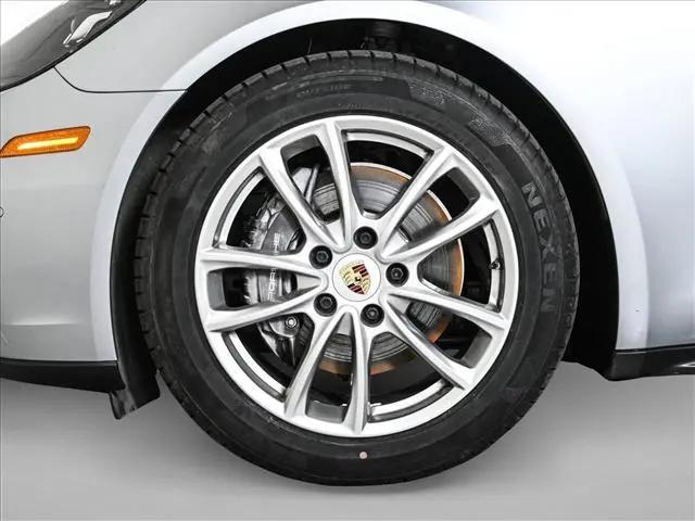 2019 Porsche Panamera 4