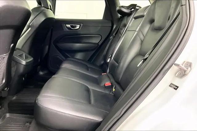 2019 Volvo XC60 T5 Momentum