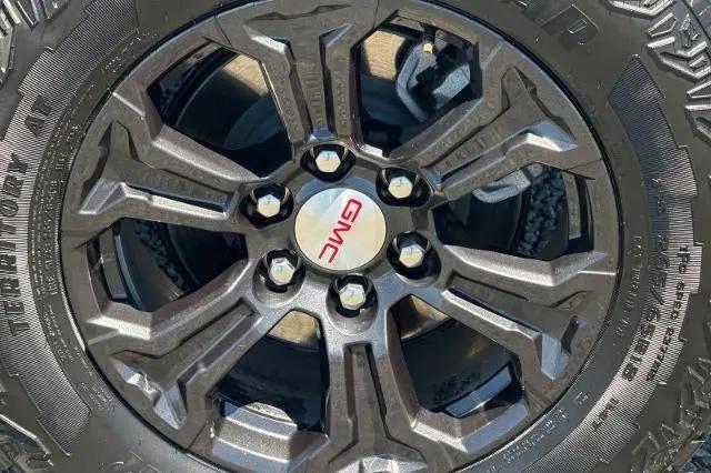 2023 GMC Canyon 2WD Crew Cab Short Box Elevation