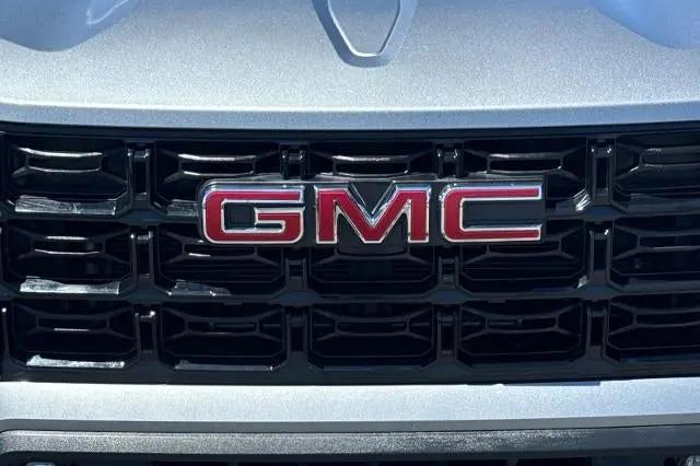 2023 GMC Canyon 2WD Crew Cab Short Box Elevation