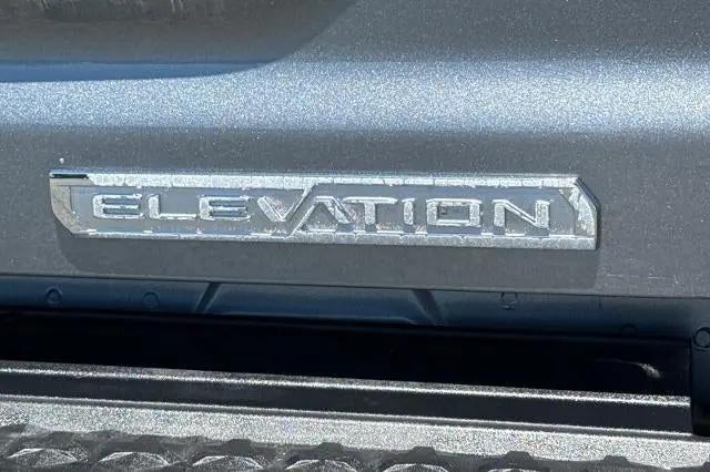 2023 GMC Canyon 2WD Crew Cab Short Box Elevation
