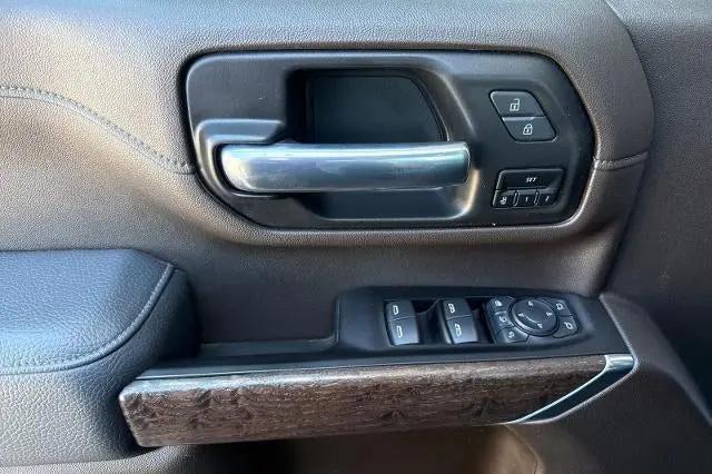 2022 GMC Sierra 3500HD 4WD Crew Cab Standard Bed Denali