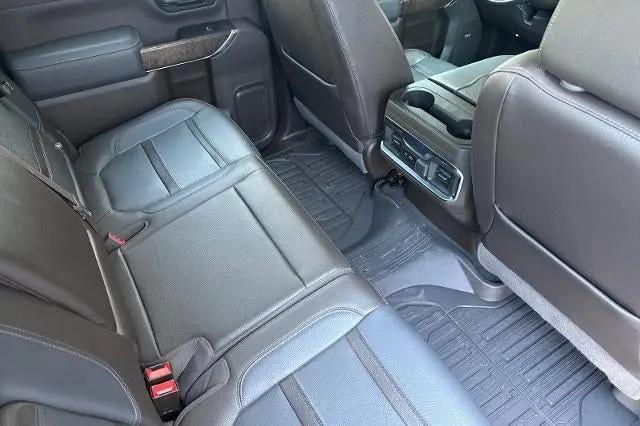 2022 GMC Sierra 3500HD 4WD Crew Cab Standard Bed Denali