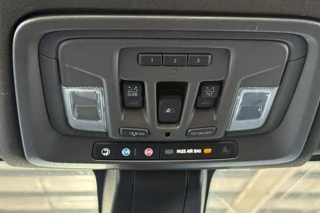 2022 GMC Sierra 3500HD 4WD Crew Cab Standard Bed Denali