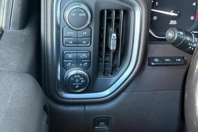 2022 GMC Sierra 3500HD 4WD Crew Cab Standard Bed Denali