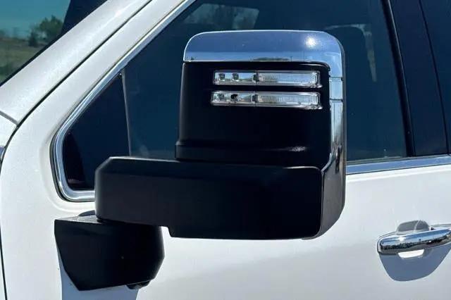 2022 GMC Sierra 3500HD 4WD Crew Cab Standard Bed Denali