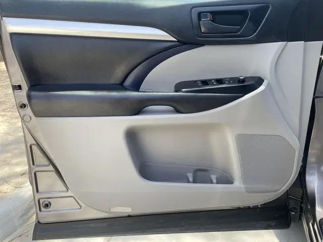 2019 Toyota Highlander LE Plus